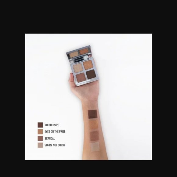 NIB IL Makiage Color Eyeshadow Boss Quad - Workaholic - Picture 9 of 9